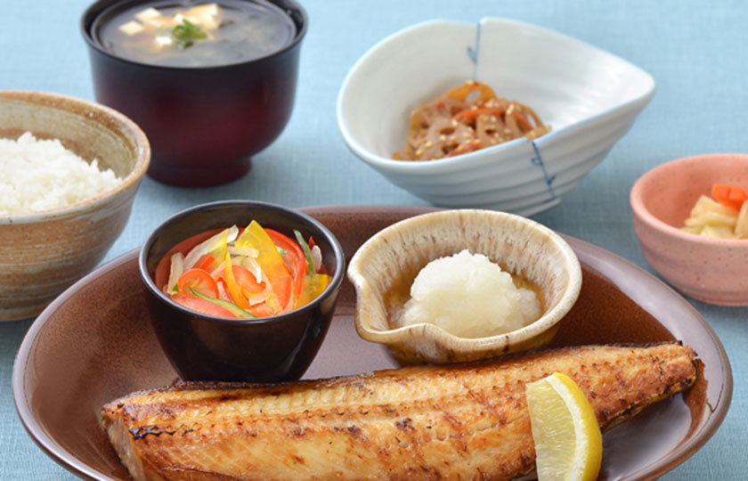 炭烤花鱼定食