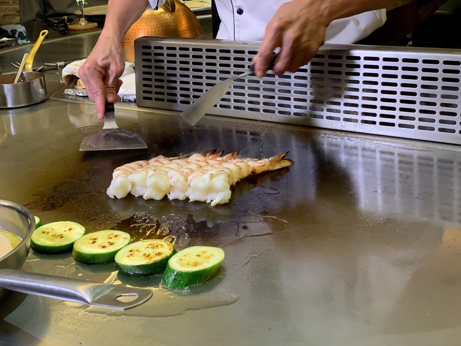 你以為鐵板燒還是那麼老套？犇創意料理玩很大！美食GQ瀟灑男人網