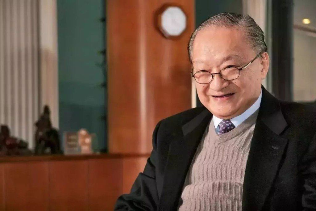 霍金、金庸、史丹李……讓我們好好來緬懷一下 2018 這些離開我們的名人們！娛樂文化GQ瀟灑男人網