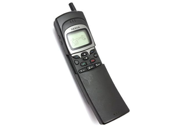 經典神機回歸！Nokia 復刻「香蕉機」8110宣布開賣