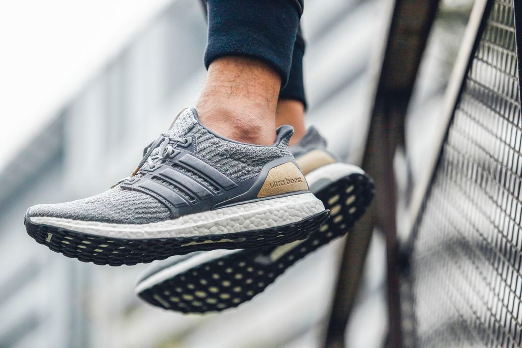 加入皮革質地的UltraBOOST LTD 王者頭銜，當之無愧！潮流新聞GQ瀟灑男人網