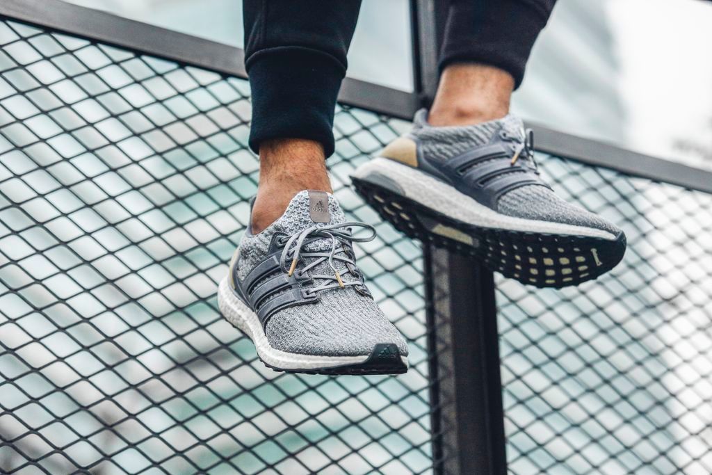 加入皮革質地的UltraBOOST LTD 王者頭銜，當之無愧！潮流新聞GQ瀟灑男人網