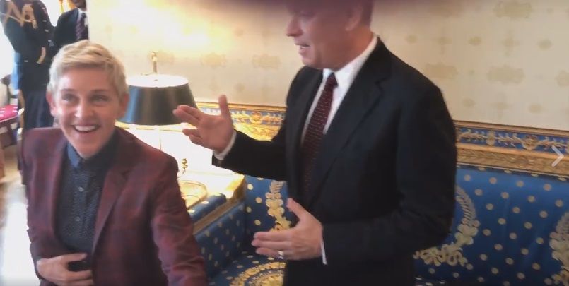最強「假人挑戰」出爐！麥可喬丹、湯姆漢克、比爾蓋茲共同大玩時間凍結娛樂文化GQ瀟灑男人網