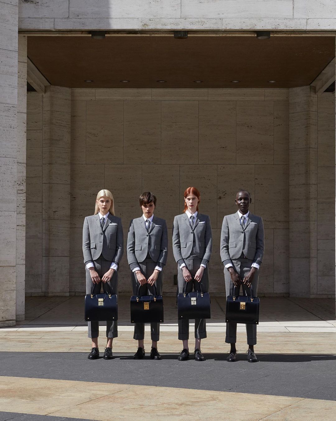 【Style Story】關於 Thom Browne 的 10 件事：灰色制服、Supreme、一成不變的早餐