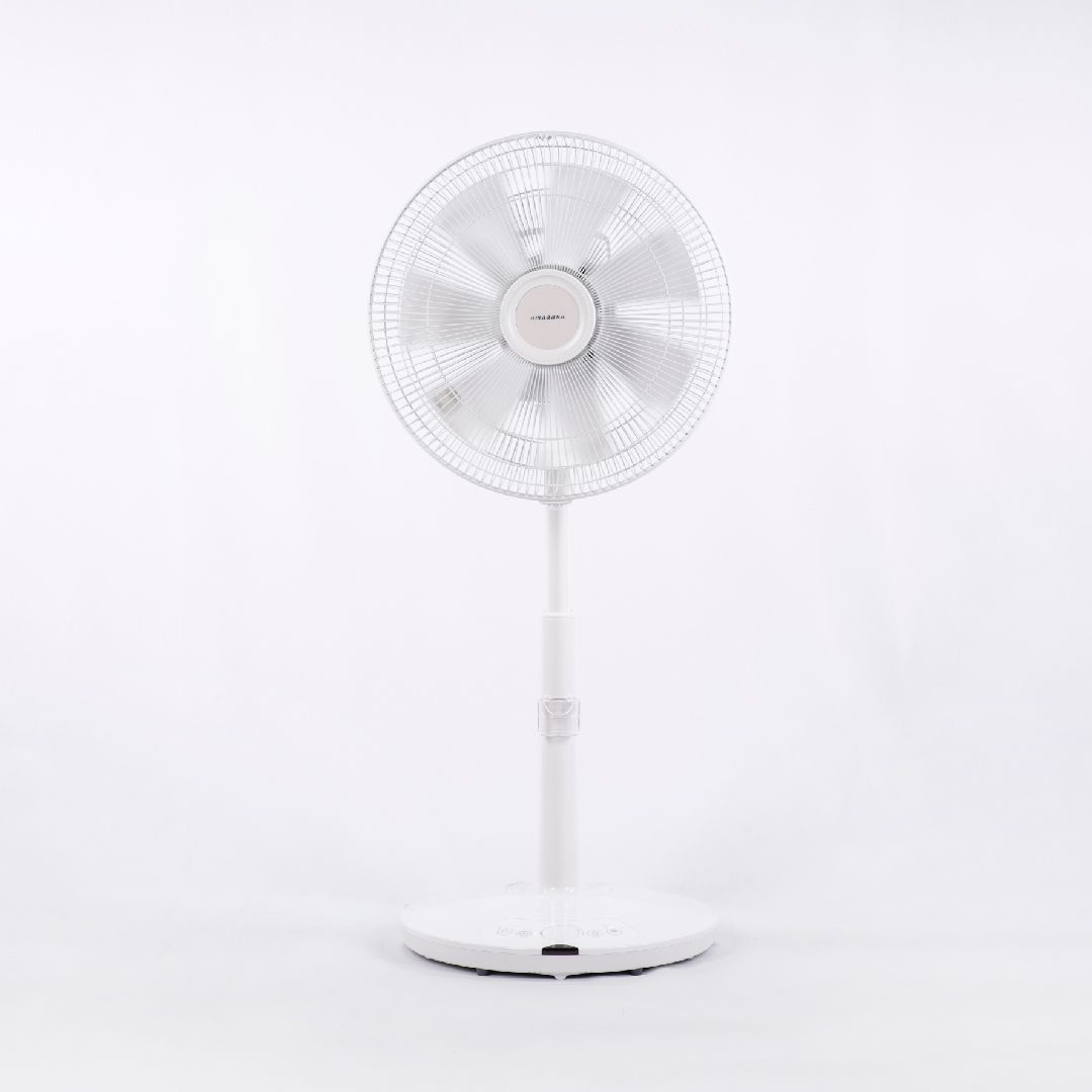 夏天的必備家電當然要選最好看的！除了Dyson以外還有「這九款造型風扇」好看又好用！