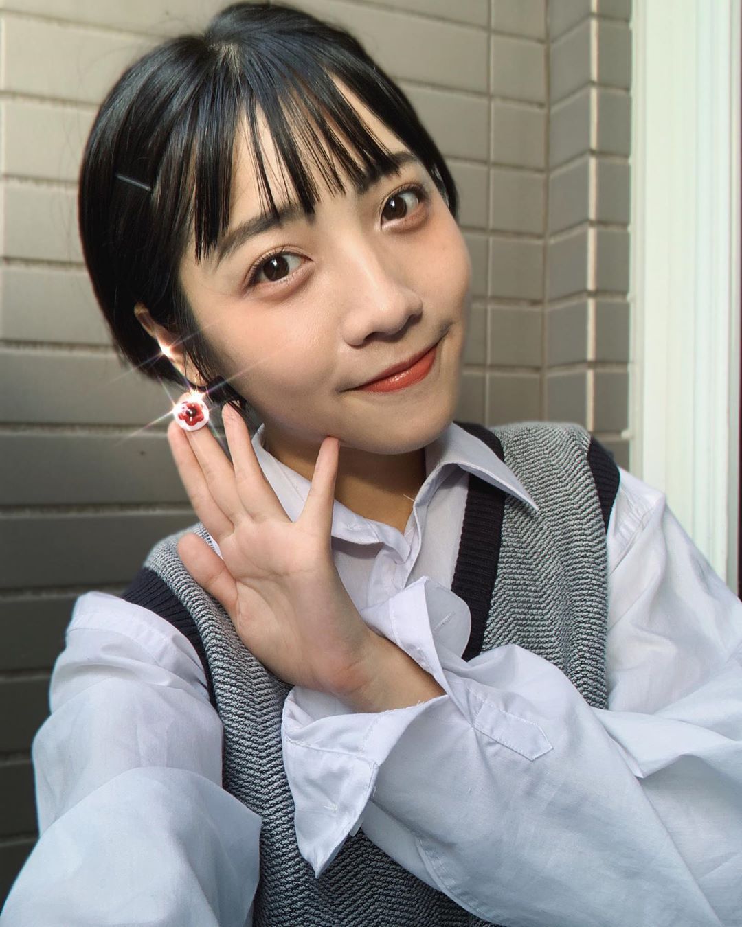 瘦子 E.SO 新歌 MV 女主角是她！林映彤「小背心真理褲」清純感氣質立馬成為熱門關鍵字！