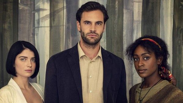 口碑爆棚！Netflix 網飛影集《三人要守密，兩人得死去 Behind Her Eyes》火速衝上排行榜，結合驚悚、推理、科幻劇情讓人深陷其中！