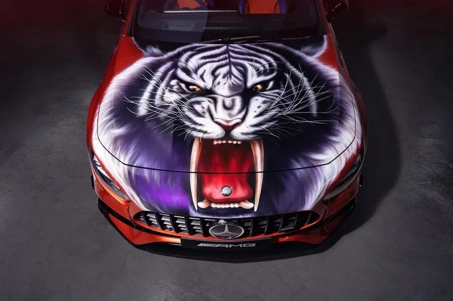 性能怪獸遇上潮牌金童   Palace與Mercedes AMG推出聯名系列