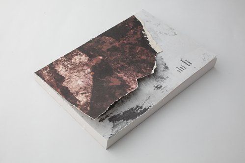 Lisa 萬聖節裝扮「吉巴羅」源於《愛x死x機器人》第三季話題篇章，魅惑女妖 3 大隱喻全解析！