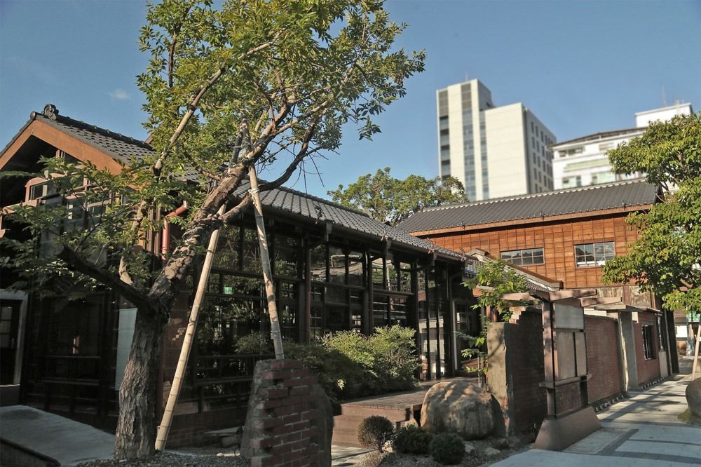 臺北城南散策！日治建築刑務所改建，「榕錦時光生活園區」集結興波咖啡、臺虎精釀新店等盛大登場！