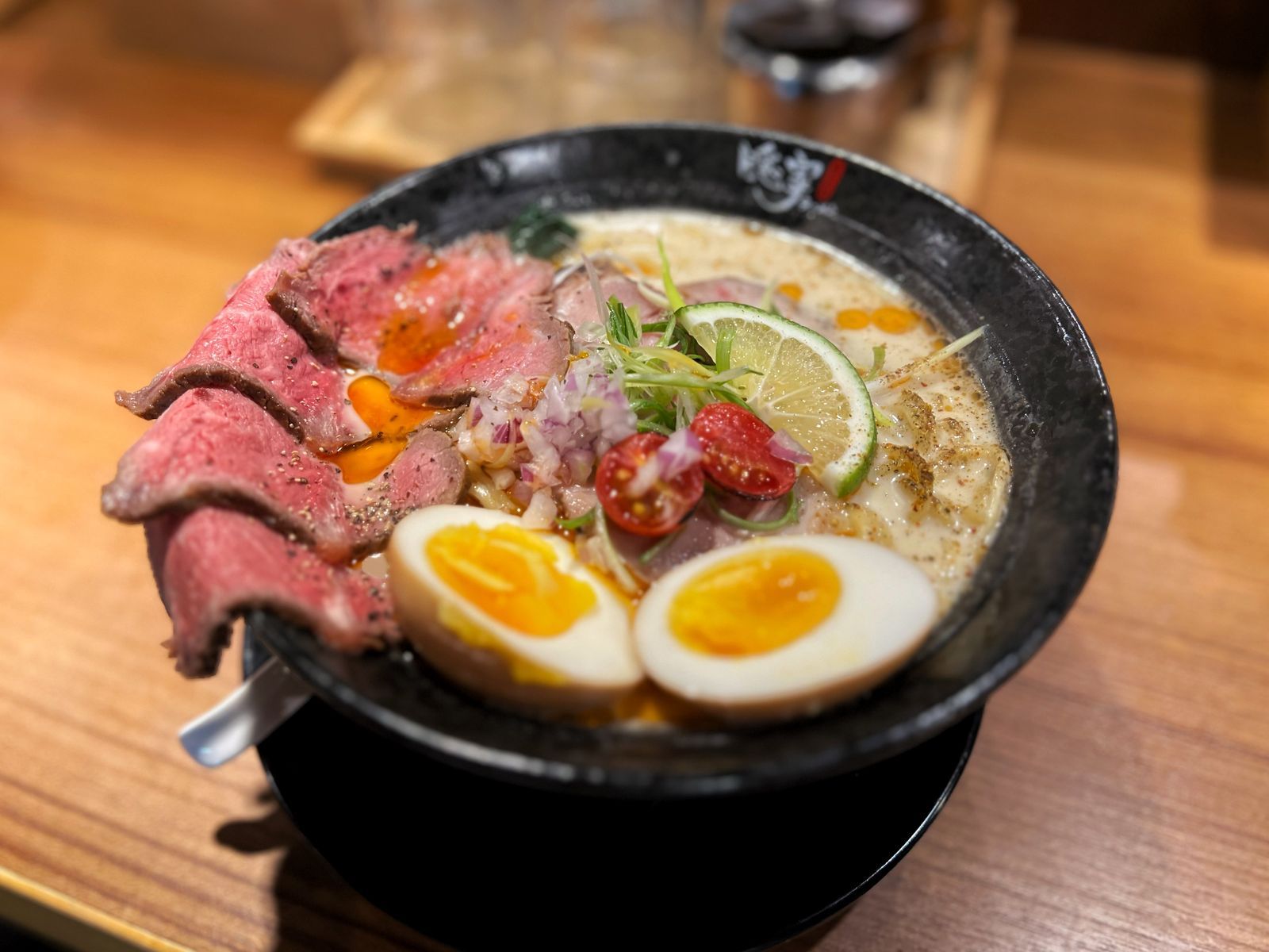 濃郁中帶有獨特香氣！牛魂襲來：盤點 4 碗必吃的「日式牛肉拉麵」，牛肉拉麵絕對不是牛肉麵！