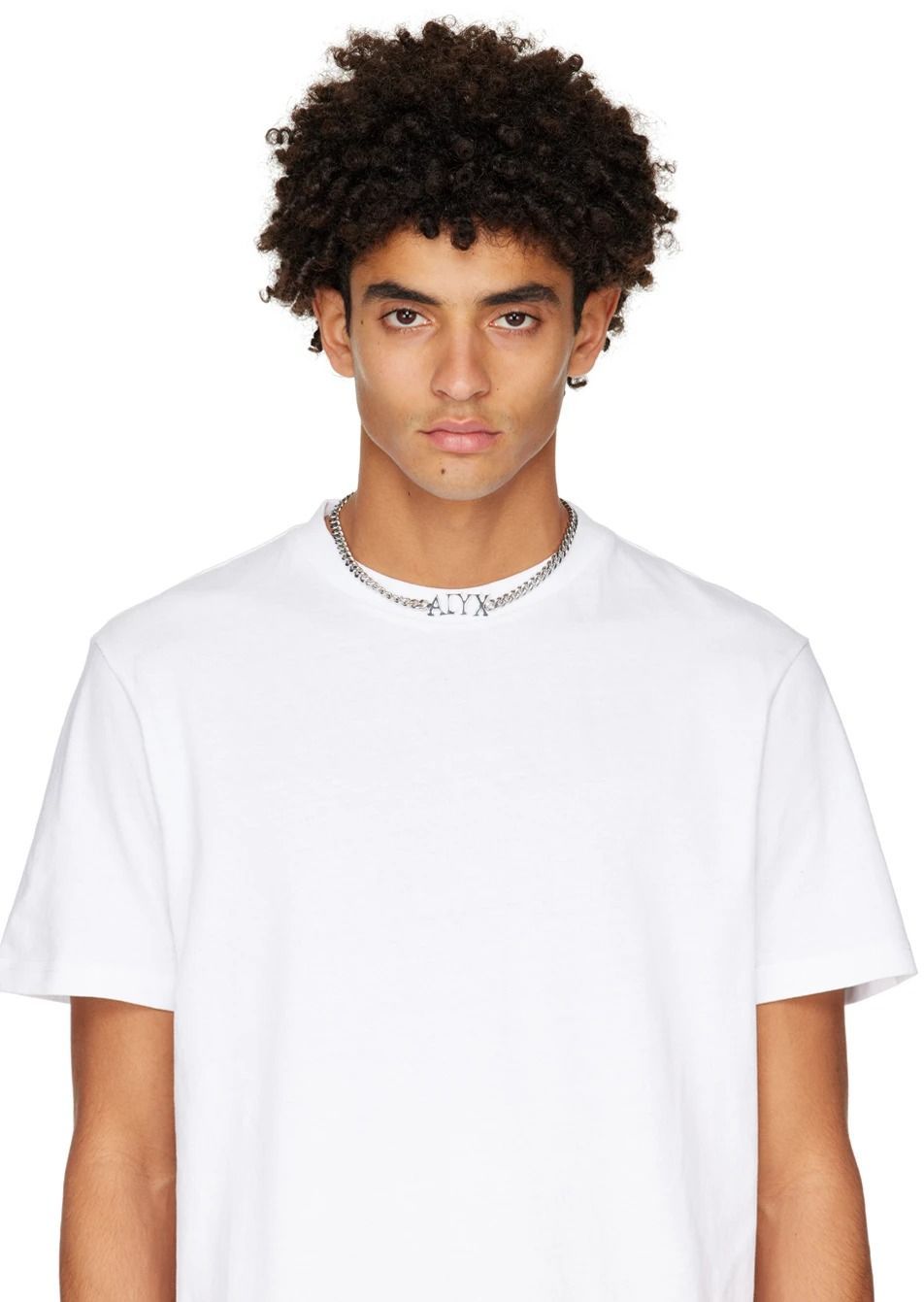【SSENSE 新年特惠】男子飾品特輯：嚴選 12 款「個性項鍊」，從 MAISON MARGIELA 到巴黎品牌 A.P.C.，穿搭更加分！