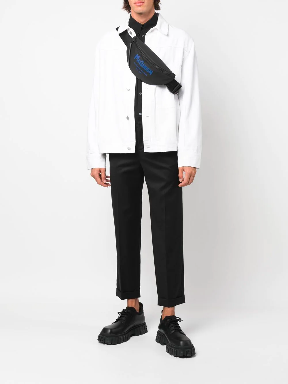 雨季外出必備：編輯精選 11 款「機能防水斜背包」，Kenzo、OffWhite 限時特惠中！