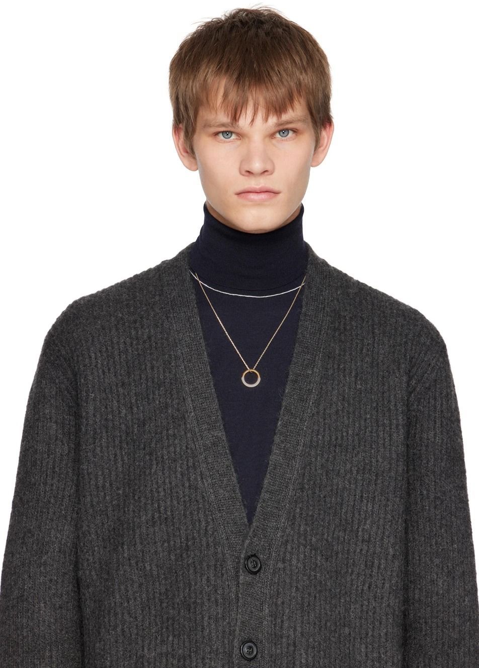 【SSENSE 新年特惠】男子飾品特輯：嚴選 12 款「個性項鍊」，從 MAISON MARGIELA 到巴黎品牌 A.P.C.，穿搭更加分！