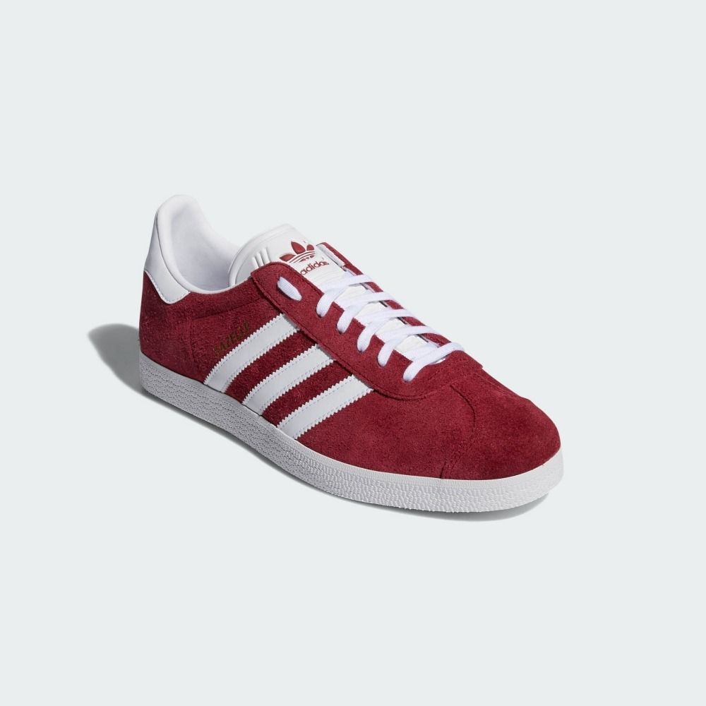 窄鞋趨勢必須跟上！adidas熱門鞋款Samba、Gazelle怎麼分？挑選資訊、購物推薦一次看！