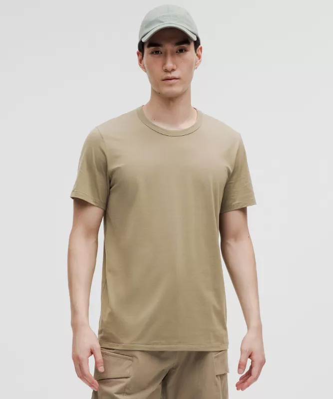 2025 新年優惠｜lululemon 官方熱銷榜出爐，千元入手 12 款經典運動褲、運動服、機能外套！