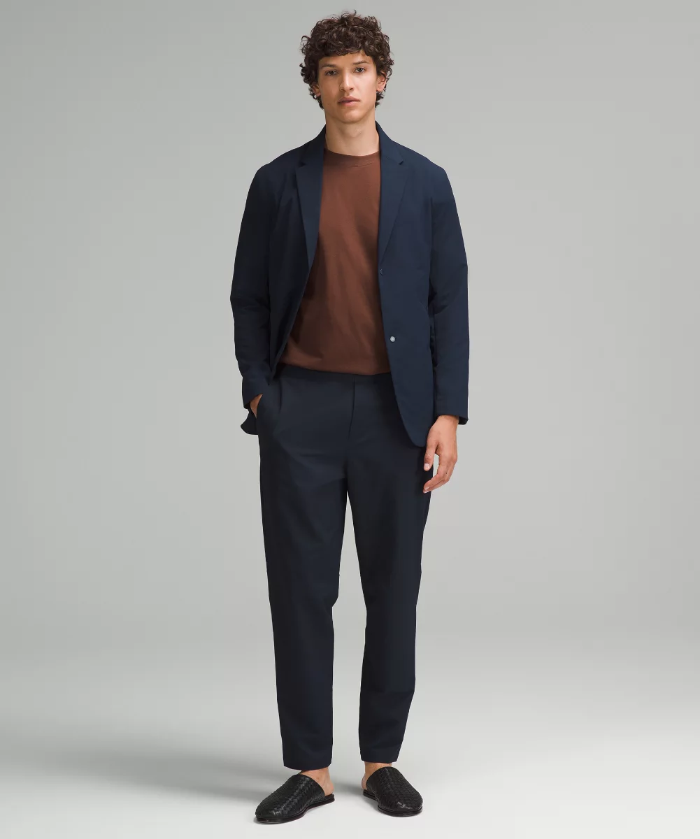 2025 新年優惠｜lululemon 官方熱銷榜出爐，千元入手 12 款經典運動褲、運動服、機能外套！