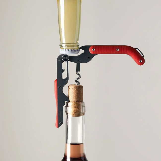 【GQ SHOP嚴選】你的酒櫃一定要入手的10大「實用酒器」！藝術家限定酒杯、多功能醒酒瓶全都有！