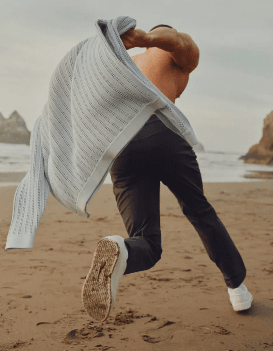 【黑五優惠】Lululemon 男裝選購指南，從經典 ABC 剪裁長褲、熱銷 Polo 衫到秋冬保暖外套一次看！